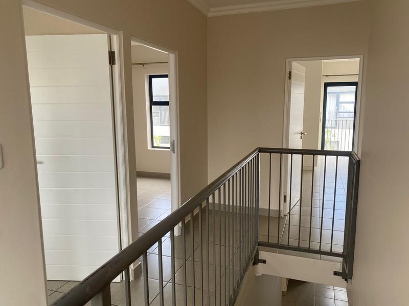 3 Bedroom Property for Sale in Silver Oaks Western Cape